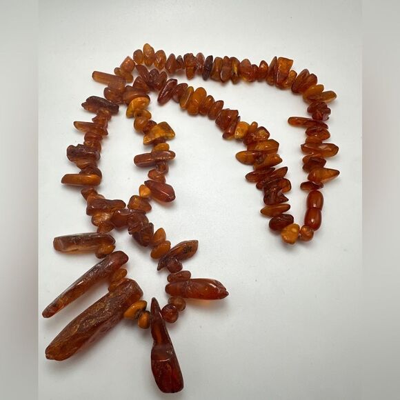 Unbelievable 25" long ALL AMBER graduated chip necklace! - Picture 9 of 12